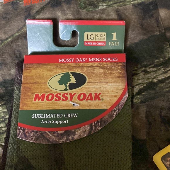 COPY - NWT- Mens Mossy Oak T-Shirt, Size XL & Sublimated Crew Support Socks,Siz… - Picture 5 of 9